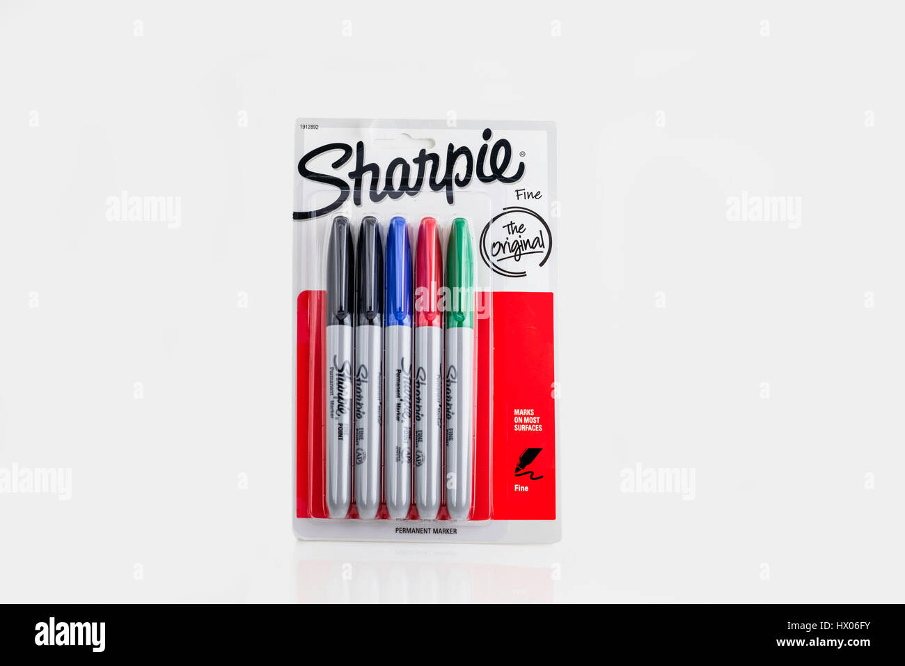 Ein Paket von feinen Punkt Sharpie permanent-Marker mit verschiedenen Farben. Ausschnitt. USA. Stockfoto