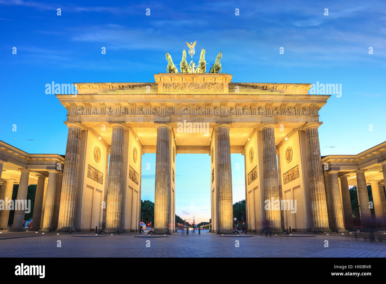 Brandenburger Tor bei Nacht, Berlin, Deutschland Stockfoto