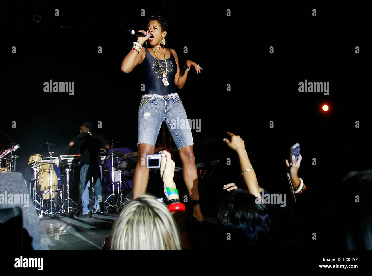 Kelis führt beim Power 106 Summer Splash hip Hop Konzert in Long Beach, CA am 19. August 2006.Photo Kredit: Francis Specker Stockfoto