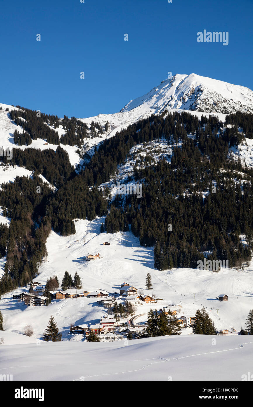 Mittelberg im Winter, Kleinwalsertal, Allgäuer Alpen, Vorarlberg, Österreich Stockfoto