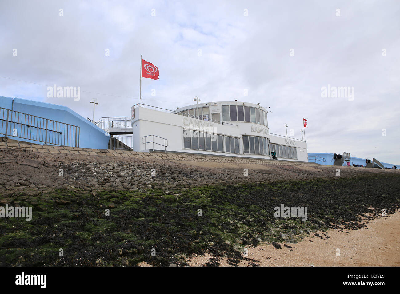 Die modernistische Labworth Cafe / Restaurant auf Canvey Insel, Essex, entworfen von Ove Arup Stockfoto