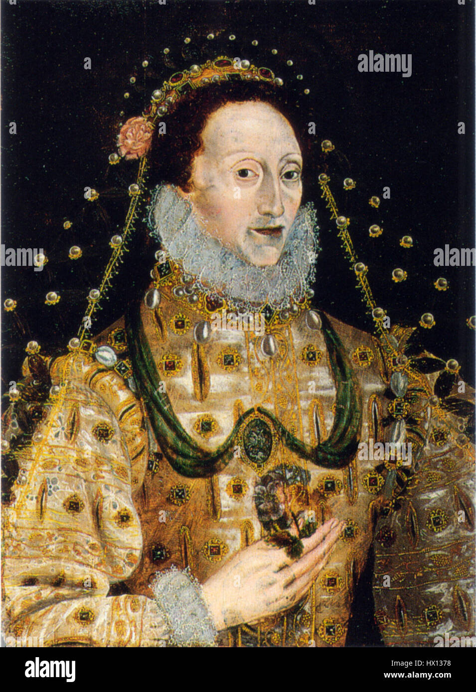 Dieses Porträt von Königin Elisabeth I., das um 1575 von einem unbekannten Künstler geschaffen wurde, fängt die Monarin in den späteren Jahren ihrer Herrschaft ein. Das Bild spiegelt die königliche Kleidung und symbolischen Elemente wider, die mit ihrem Bild während der elisabethanischen Ära verbunden waren. Stockfoto
