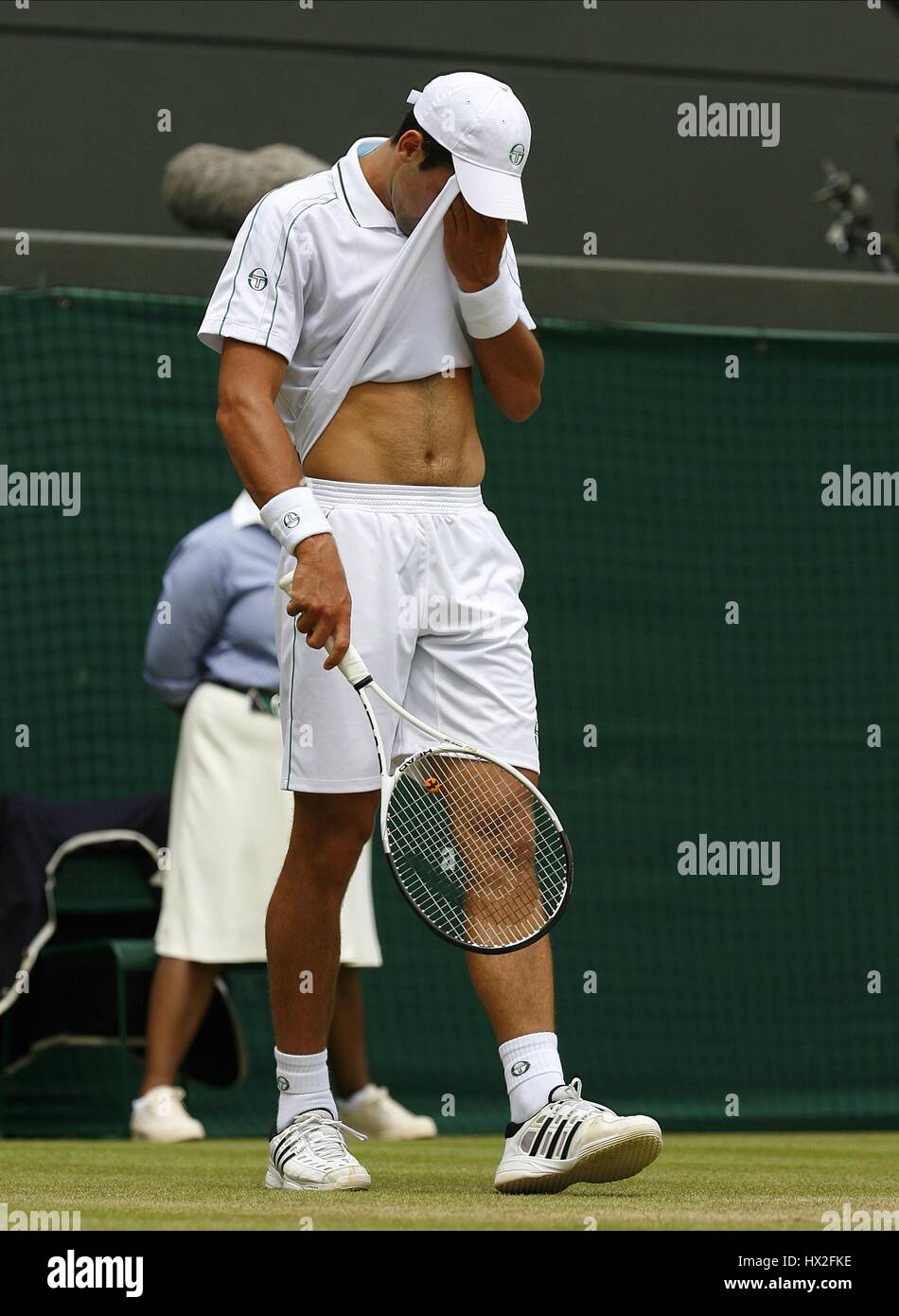 NOVAK DJOKOVIC Serbien Serbien WIMBLEDON LONDON ENGLAND 25. Juni 2010 Stockfoto