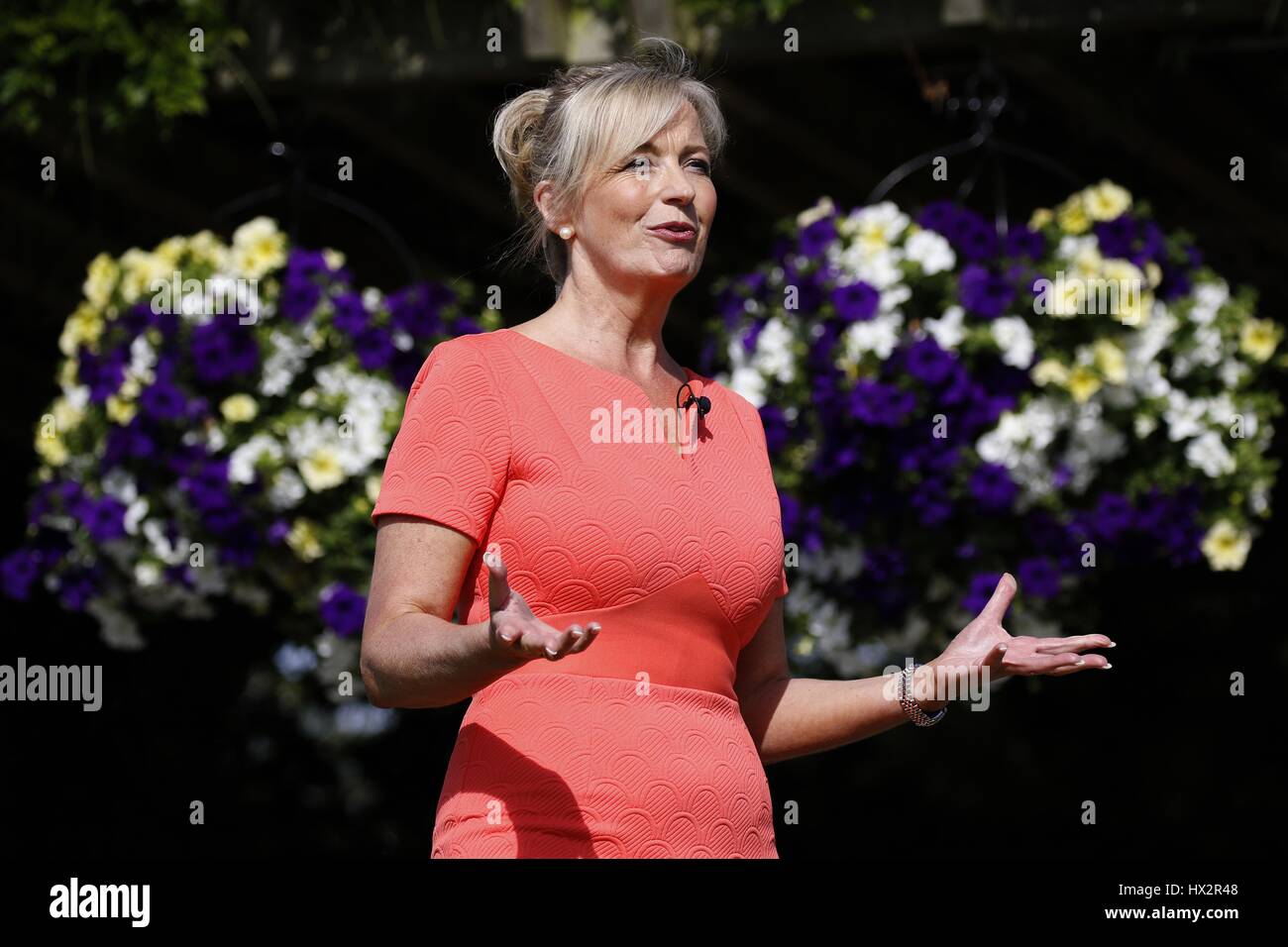 CAROL KIRKWOOD BBC WETTERMODERATORIN Der ALL ENGLAND TENNIS CLUB WIMBLEDON LONDON ENGLAND