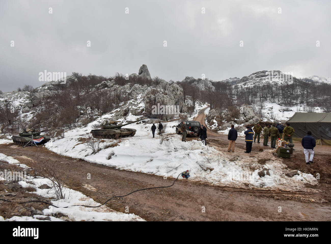 Schauspieler Goran Visnjic am Filmset von 'Allgemein' in Gracac, Kroatien, unter der Regie von Antun Vrdoljak. Der Film ist über das Leben von General Ante Gotovina.  Mitwirkende: Atmosphäre wo: Gracac, Kroatien bei: 21. Februar 2017 Credit: WENN.com ** nur verfügbar für die Veröffentlichung in UK, USA, Deutschland, Österreich, Schweiz ** Stockfoto