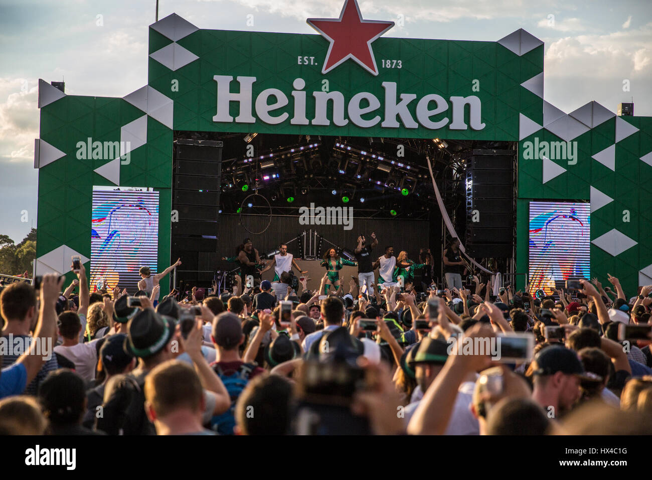 Melbourne, Australien. 25. März 2017. Australische Formel 1 Grand Prix, Melbourne, aus 25. März 2017. Rudimental live bei den Australian Grand Prix. Bildnachweis: Charlie Raven/Alamy Live-Nachrichten Stockfoto