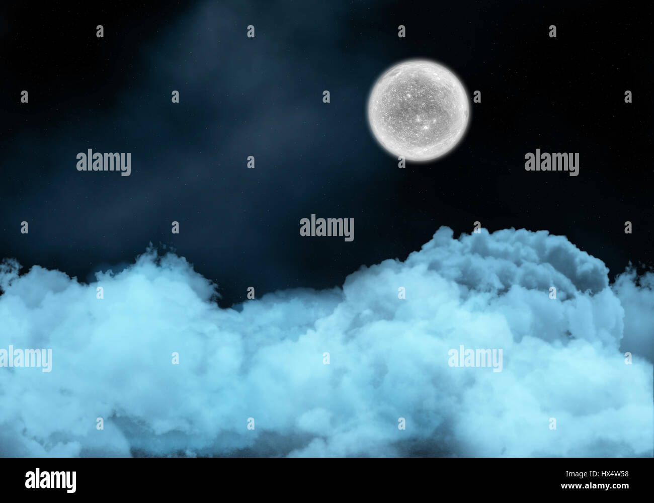 Nacht Himmelshintergrund mit fiktiven Mond über Wolken Stockfoto