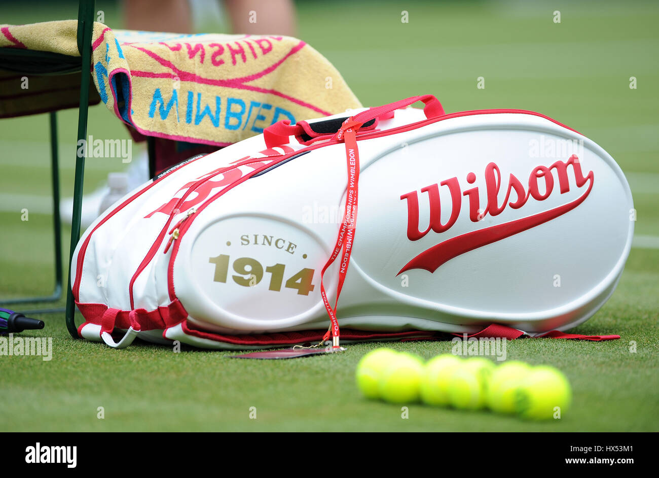 Wilson tennistasche -Fotos und -Bildmaterial in hoher Auflösung – Alamy