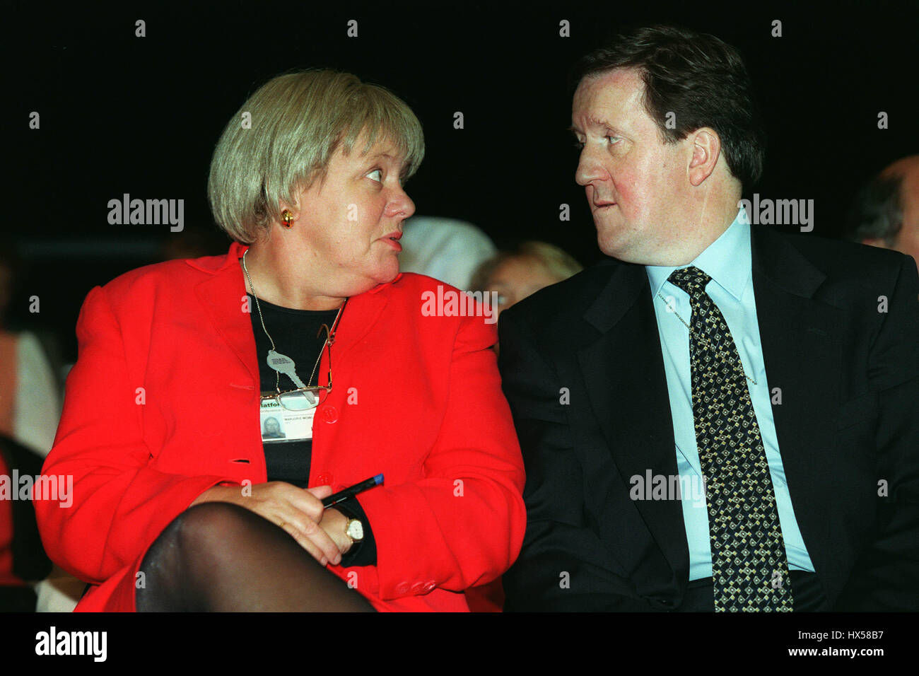 MO MOWLAM & GEORGE ROBERTSON ARBEITSPARTEI Konferenz 1997 2. Januar 1998 Stockfoto