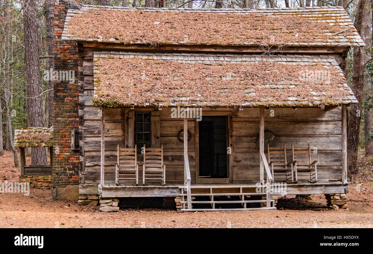 Pioneer Frontier Kabine zog nach Callaway Gardens, um historische Struktur beibehalten und mit der Öffentlichkeit teilen. Stockfoto