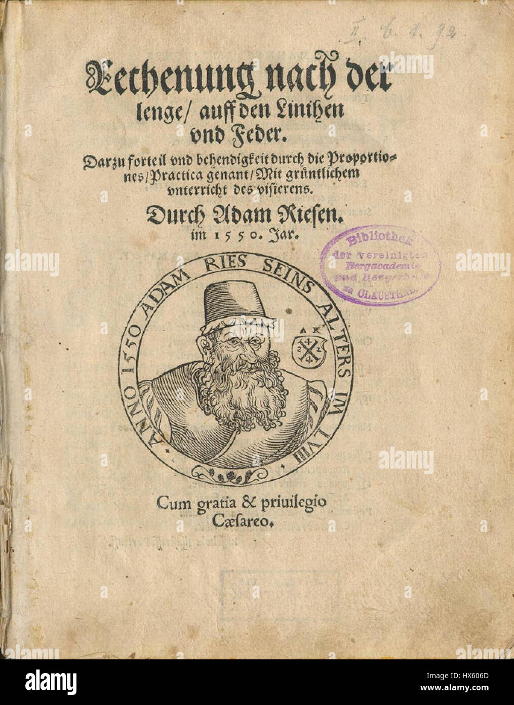 Ries Rechenung nach der Länge auff den Linien und Feder ist eine historische mathematische Abhandlung, die die Prinzipien von Messung und Geometrie behandelt. Es veranschaulicht die Methoden, die in frühen wissenschaftlichen Berechnungen während der Renaissance verwendet wurden. Stockfoto