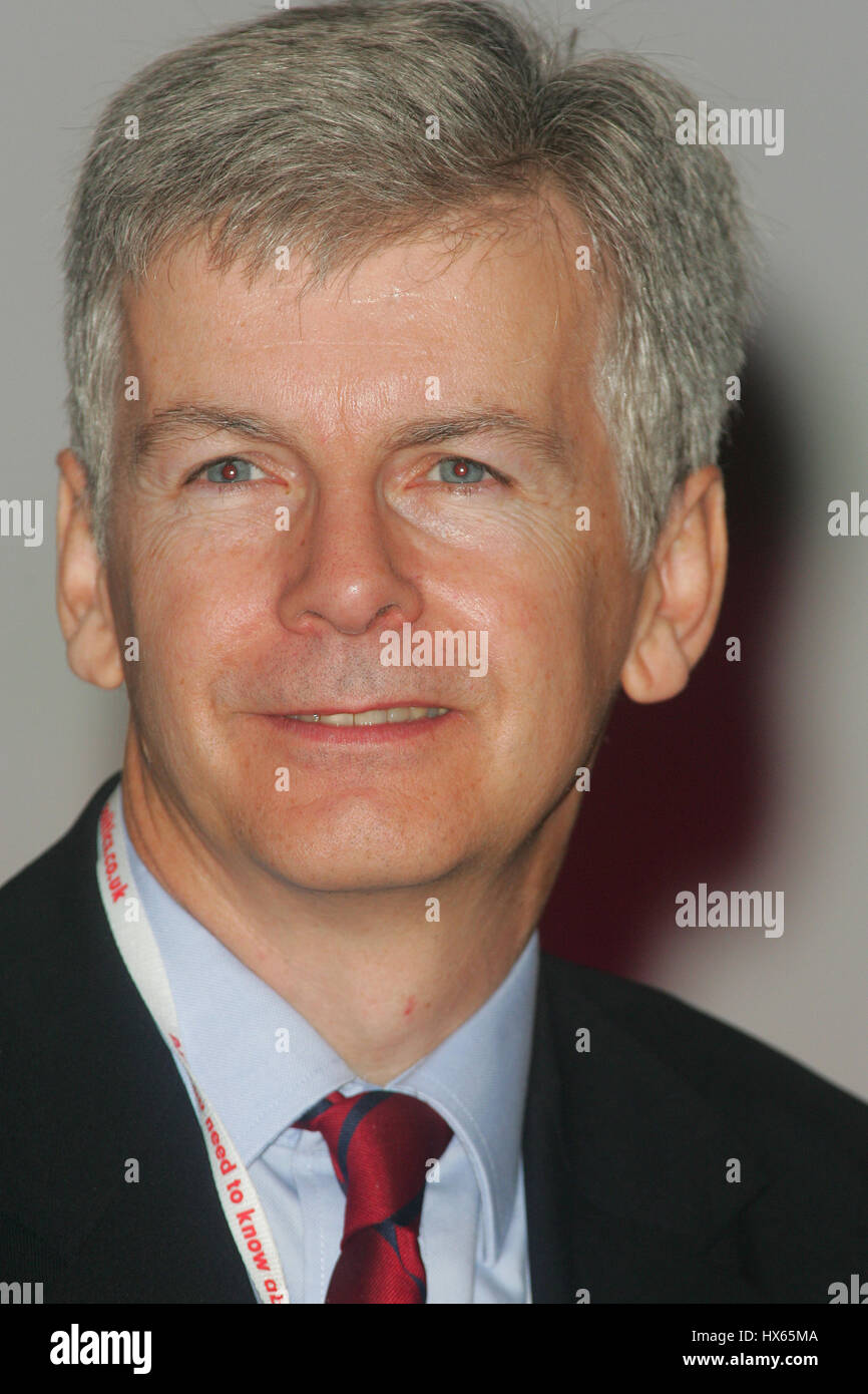 MIKE O' Brian MP MINISTER Handel & INVESTMENT 27. September 2004 der BRIGHTON CENTRE BRIGHTON Englands Stockfoto