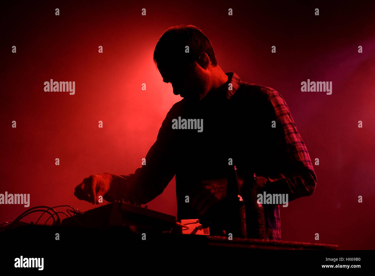 BARCELONA - 24.Okt: Container (DJ) führt auf Primavera Club Festival 2015 am 24. Oktober 2015 in Barcelona, Spanien. Stockfoto