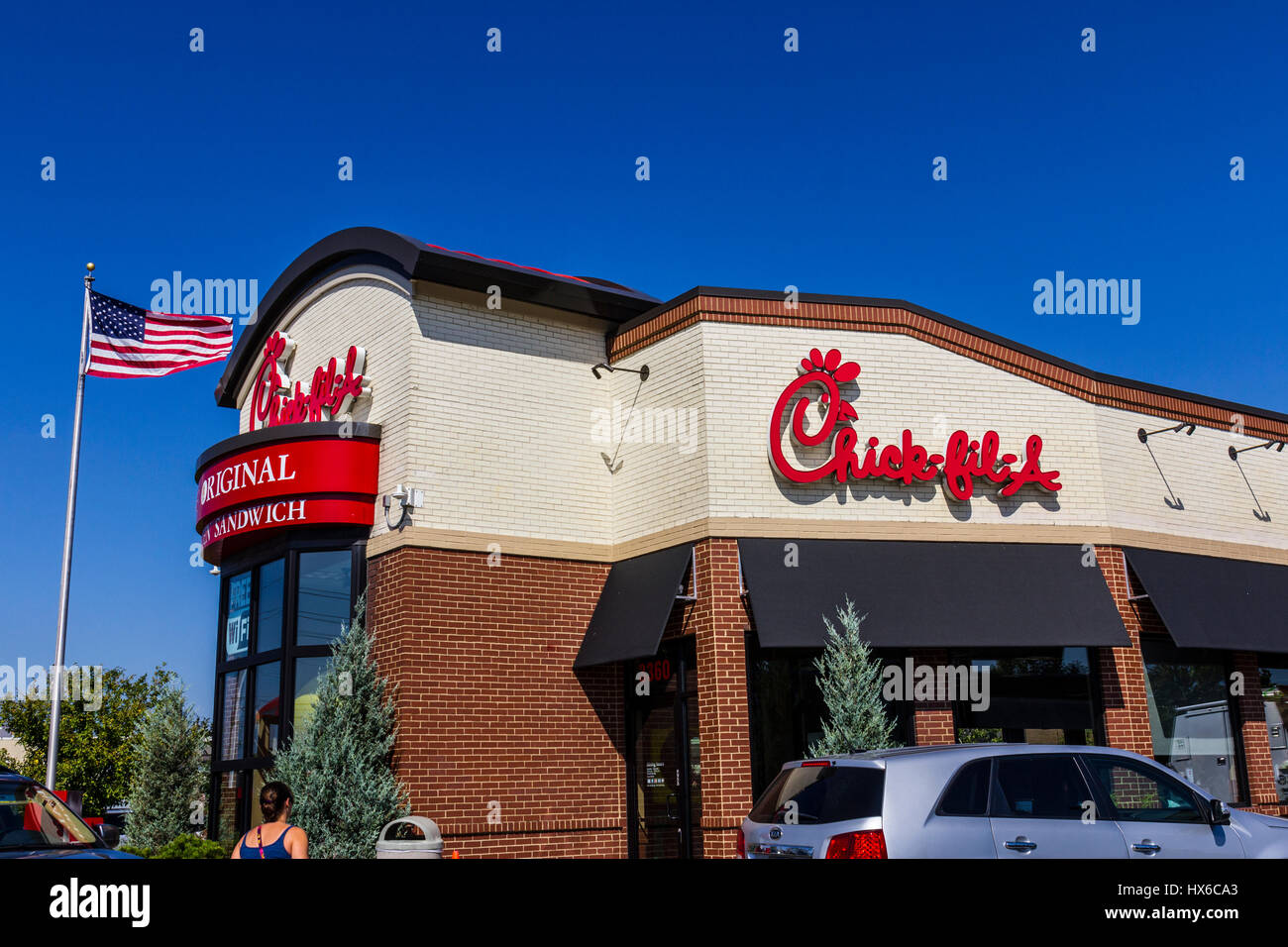 Indianapolis - ca. September 2016: Chick-Fil-A Fast-Food Einzelhandelsstandort. Chick-Fil-A-Restaurants sind geschlossen am Sonntag II Stockfoto