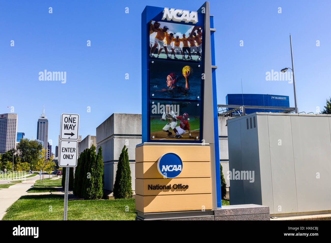 Indianapolis - ca. Oktober 2016: National Collegiate Athletic Association Headquarters. Die NCAA regelt sportliche Programme vieler Hochschulen und UN- Stockfoto