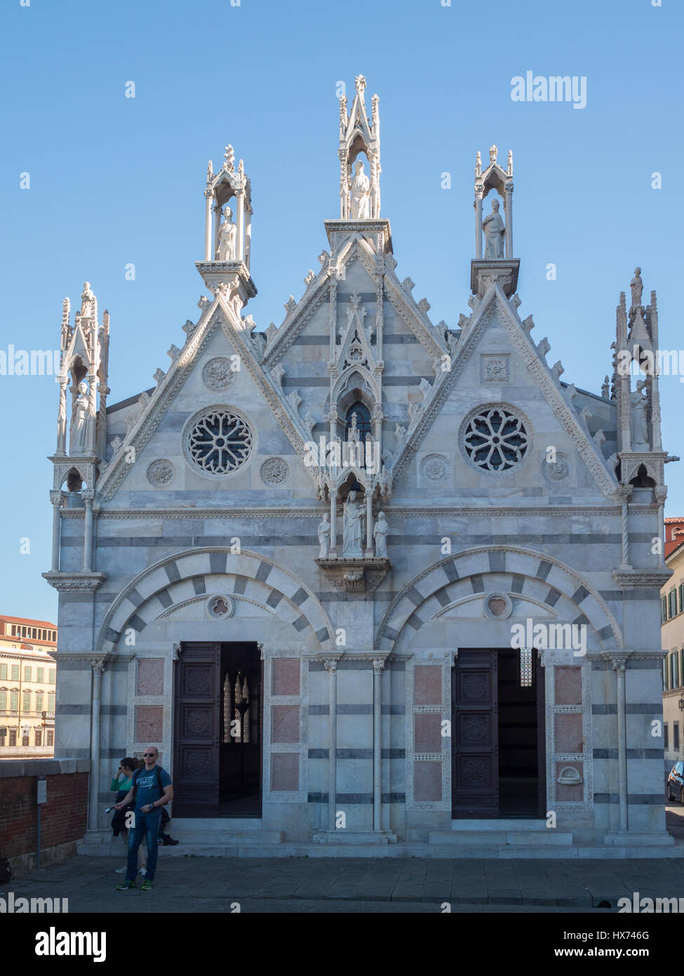 Santa Maria della Spina Westfassade, Pisa Stockfoto