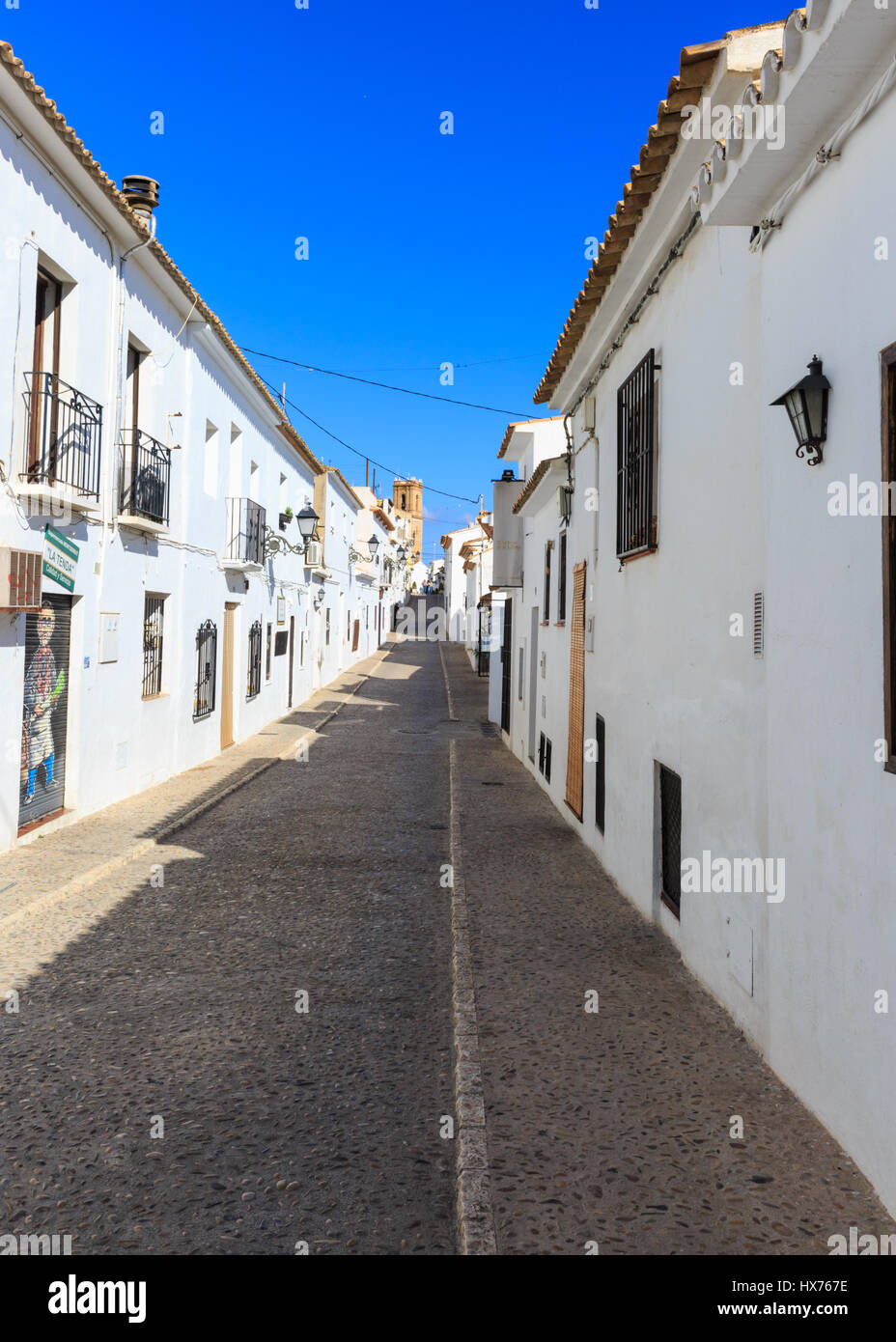 Typisch weiß getünchten Häuser in der Altstadt von Altea, Spanien Stockfoto