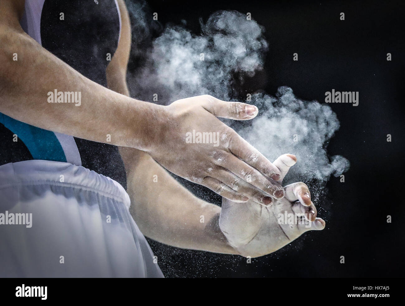 Ein Konkurrent tagsüber drei 2017 Gymnastik British Championships in der Echo Arena Liverpool. Stockfoto