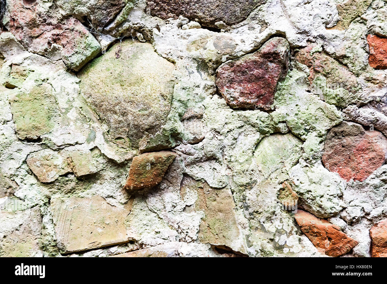Steinmauer mit echtes Muster graue Farbe des modernen Stil Design dekorative ungleichmäßige rissige Oberfläche Zement Stockfoto