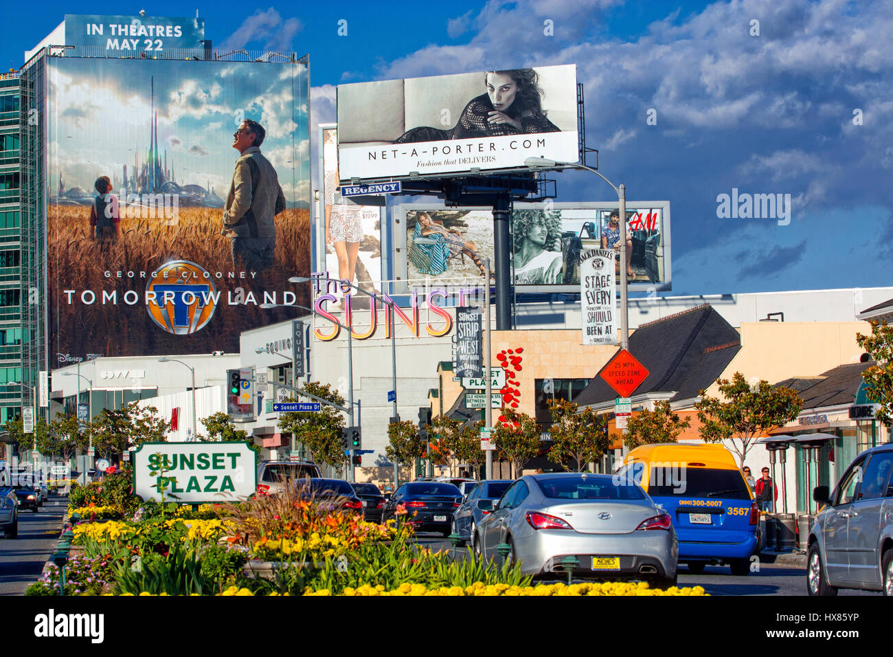 Riesenposter über Sunset Boulevard Stockfoto