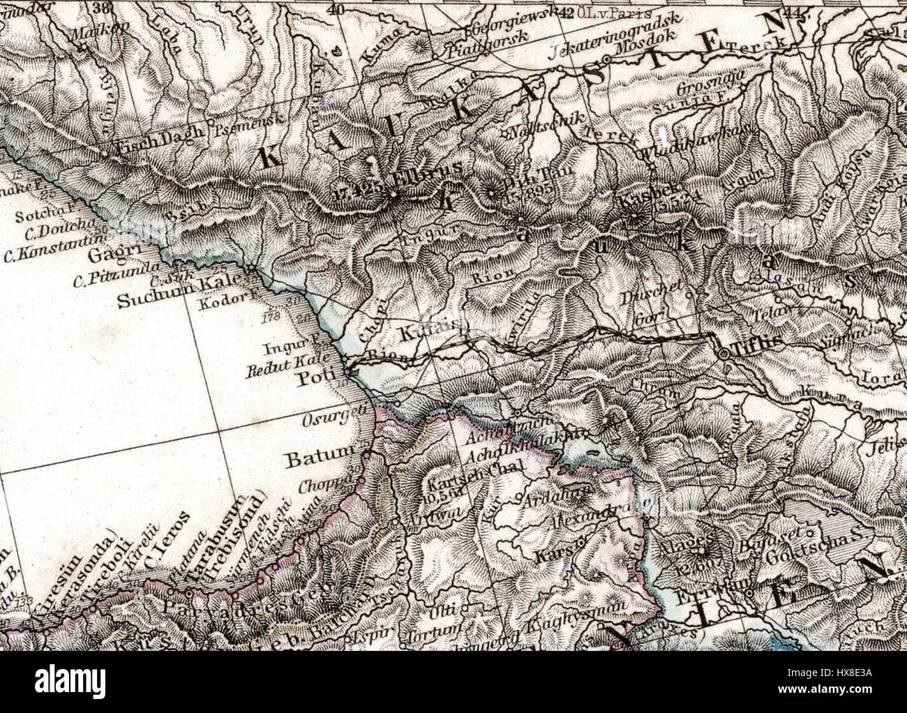 Das Mittellandische Meer und Nord Afrika von Adolf Stieler, veröffentlicht 1875, ist eine detaillierte Karte, die das Mittelmeer und Nordafrika zeigt. Die Karte ist ein wichtiges historisches Dokument für das Verständnis der Geographie und politischen Landschaft der Region während des späten 19. Jahrhunderts. Stockfoto