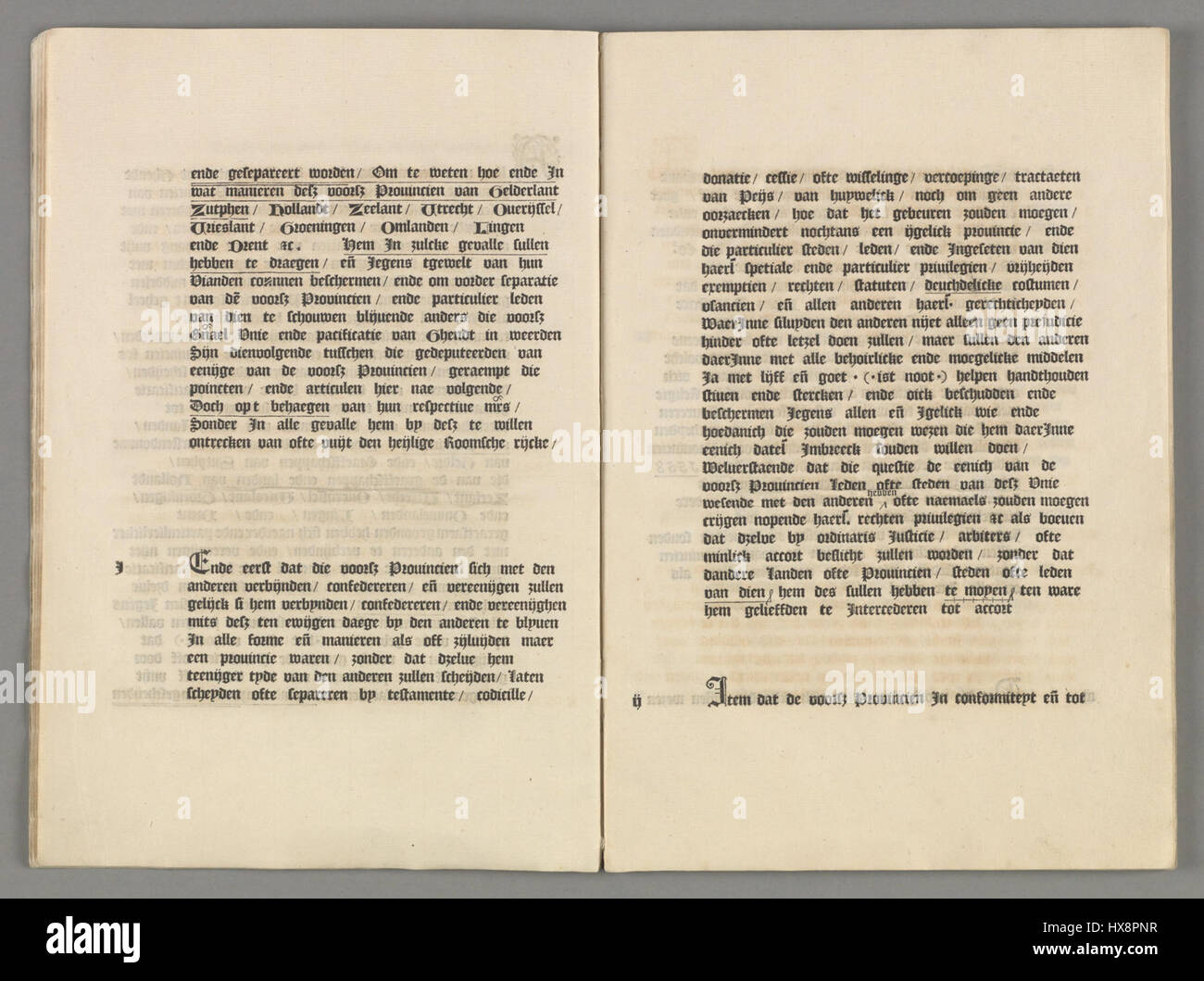Das Dokument "NL HANA 1.01.19 2623 022 Unie van Utrecht" bezieht sich auf ein historisches Archiv aus den Niederlanden, das sich auf die Union von Utrecht konzentriert. Die union war eine Schlüsselrolle bei der Gründung der niederländischen Republik im 16. Jahrhundert. Stockfoto