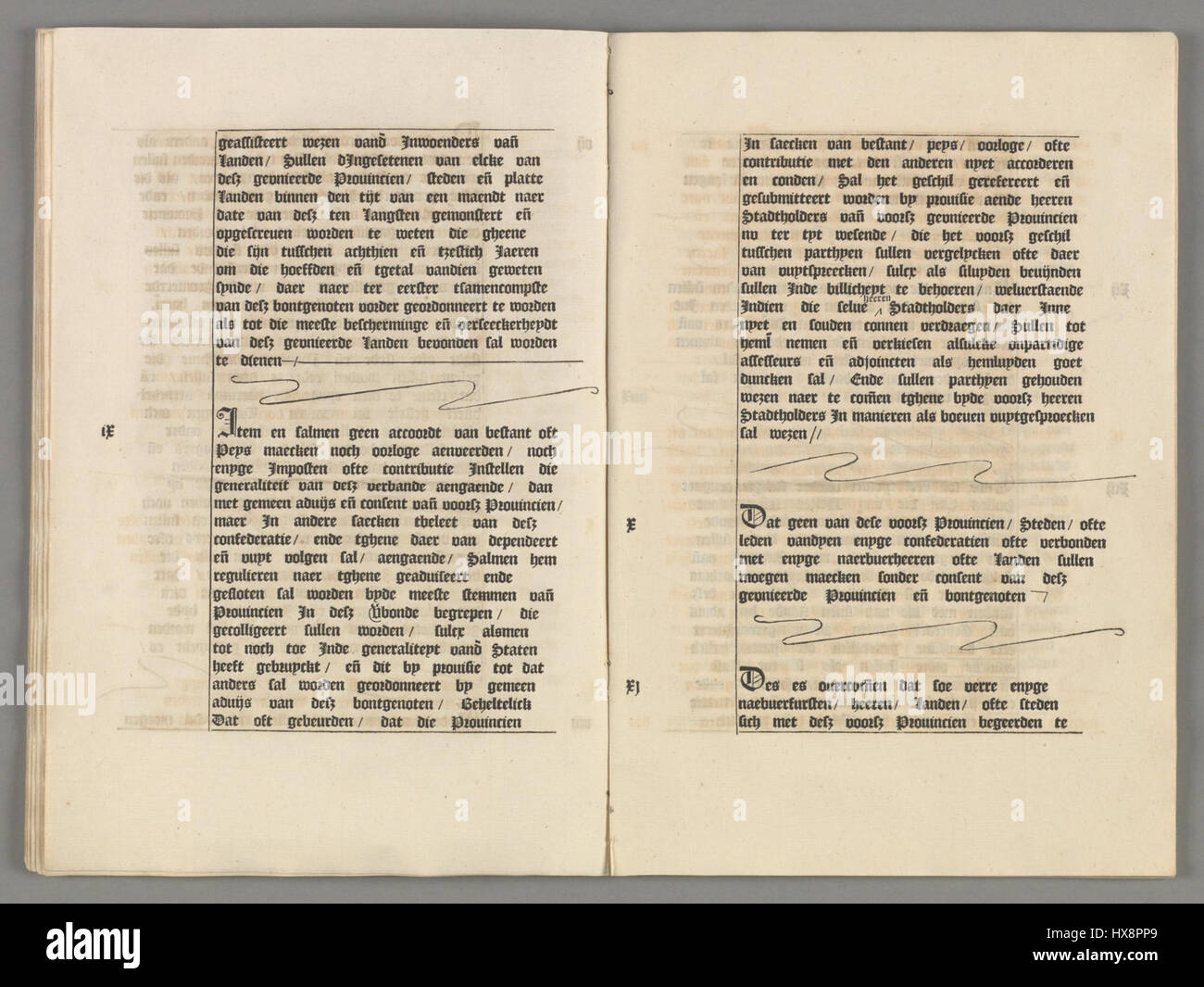 Das Dokument "Unie van Utrecht" (Union of Utrecht) aus dem niederländischen Nationalarchiv (NL HANA) stellt einen entscheidenden Moment in der niederländischen Geschichte dar. 1579 unterzeichnet, bildet es die formelle vereinigung mehrerer nordniederländischer Provinzen, die eine Grundlage für die niederländische Republik und ihren Kampf für die Unabhängigkeit von Spanien während des Achtzigjährigen Krieges bilden. Stockfoto