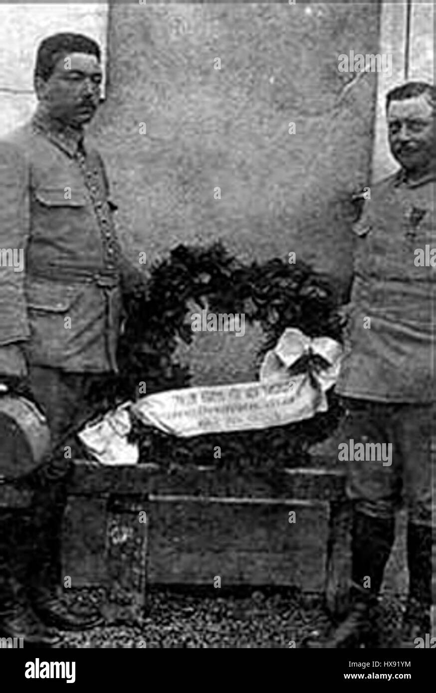 „PC3A9goud“ bezieht sich auf ein Werk oder Objekt, das möglicherweise aus einem historischen oder kulturellen Kontext stammt und mit Goldartefakten oder -Materialien in Zusammenhang stehen könnte, was handwerkliches Können und historische Bedeutung widerspiegelt. Stockfoto