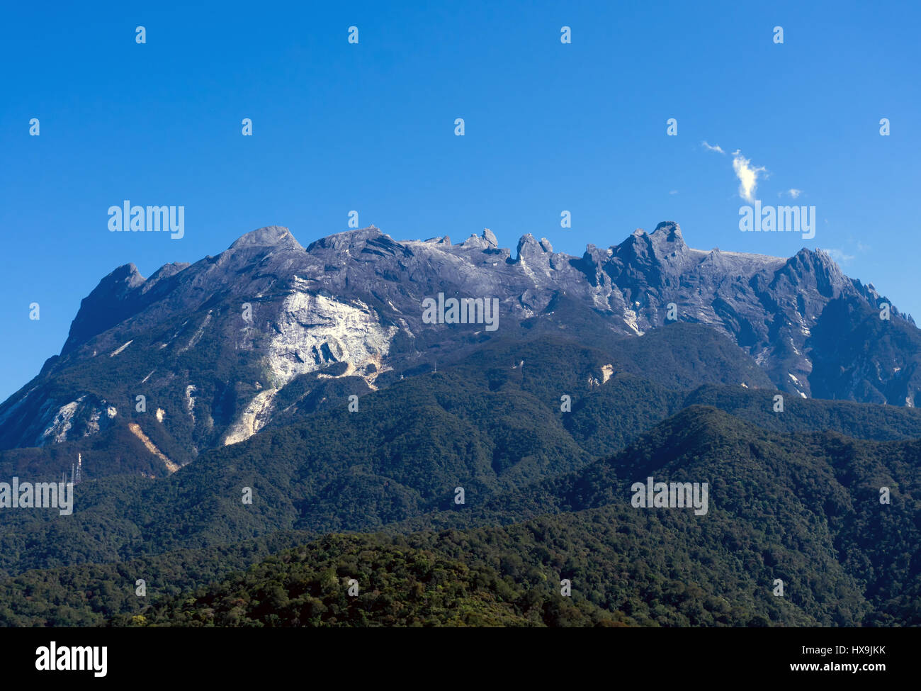 Malaysia Sabah Borneo malerischen Blick auf Mount Kinabalu. Stockfoto