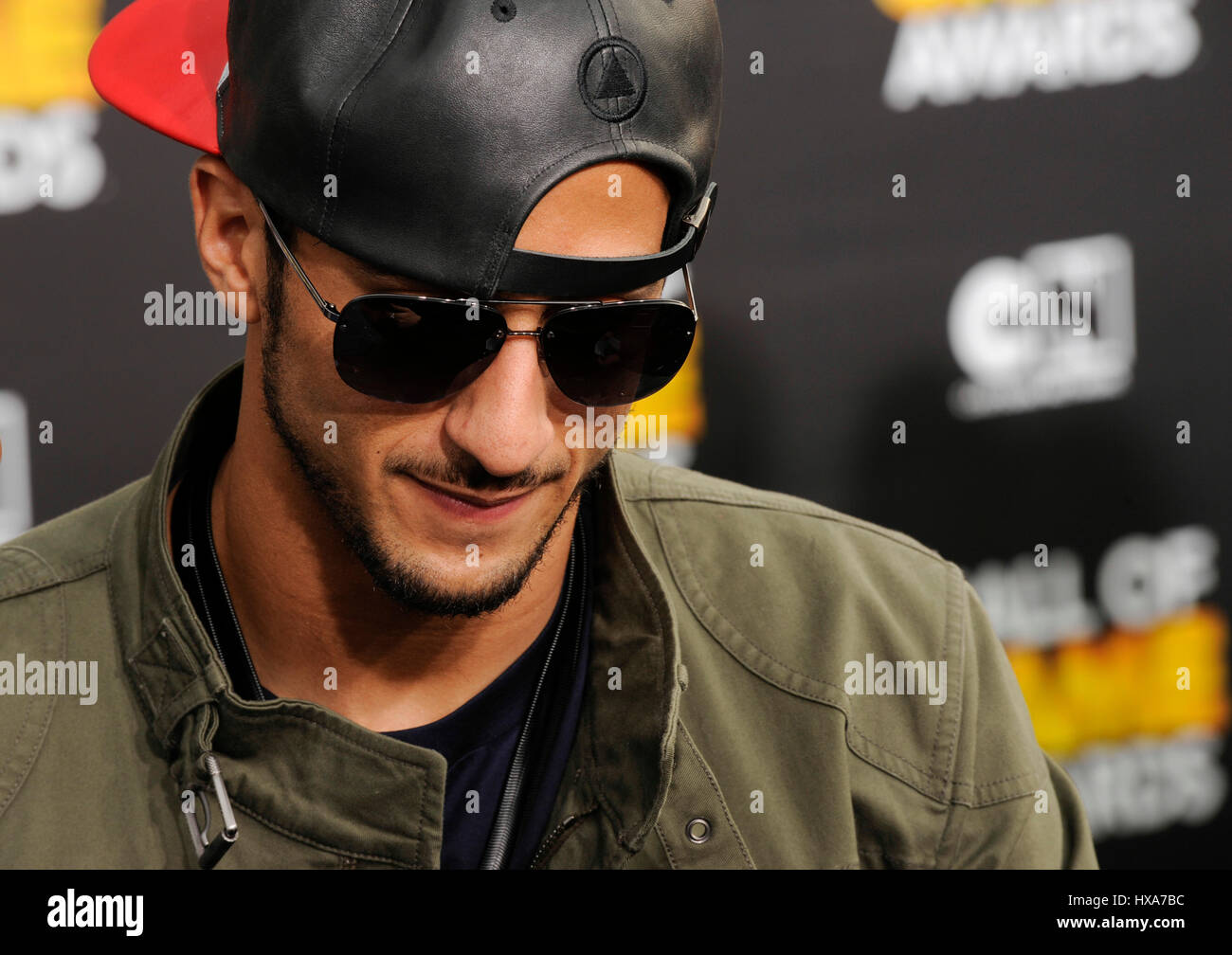 NFL San Francisco 49ers Quarterback Colin Kaepernick kommt bei den 4. jährliche Cartoon Network Halle von Game Awards Barker Hangar am 15. Februar 2014 in Santa Monica, Kalifornien. Stockfoto
