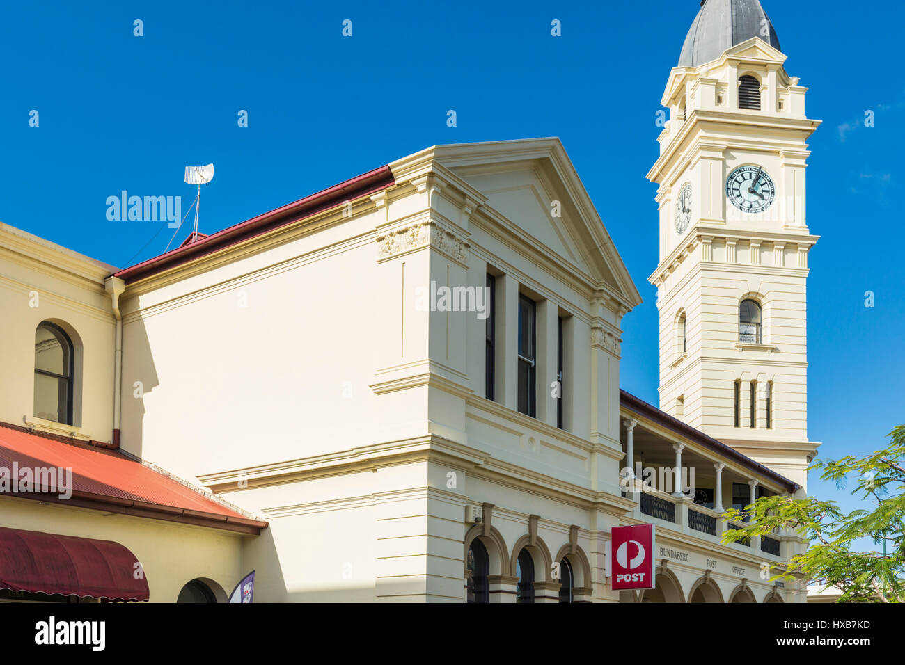 Das Postamt Bundaberg und Uhrturm Gebäude in der Bourbong Street.  Bundaberg, Queensland, Australien Stockfoto