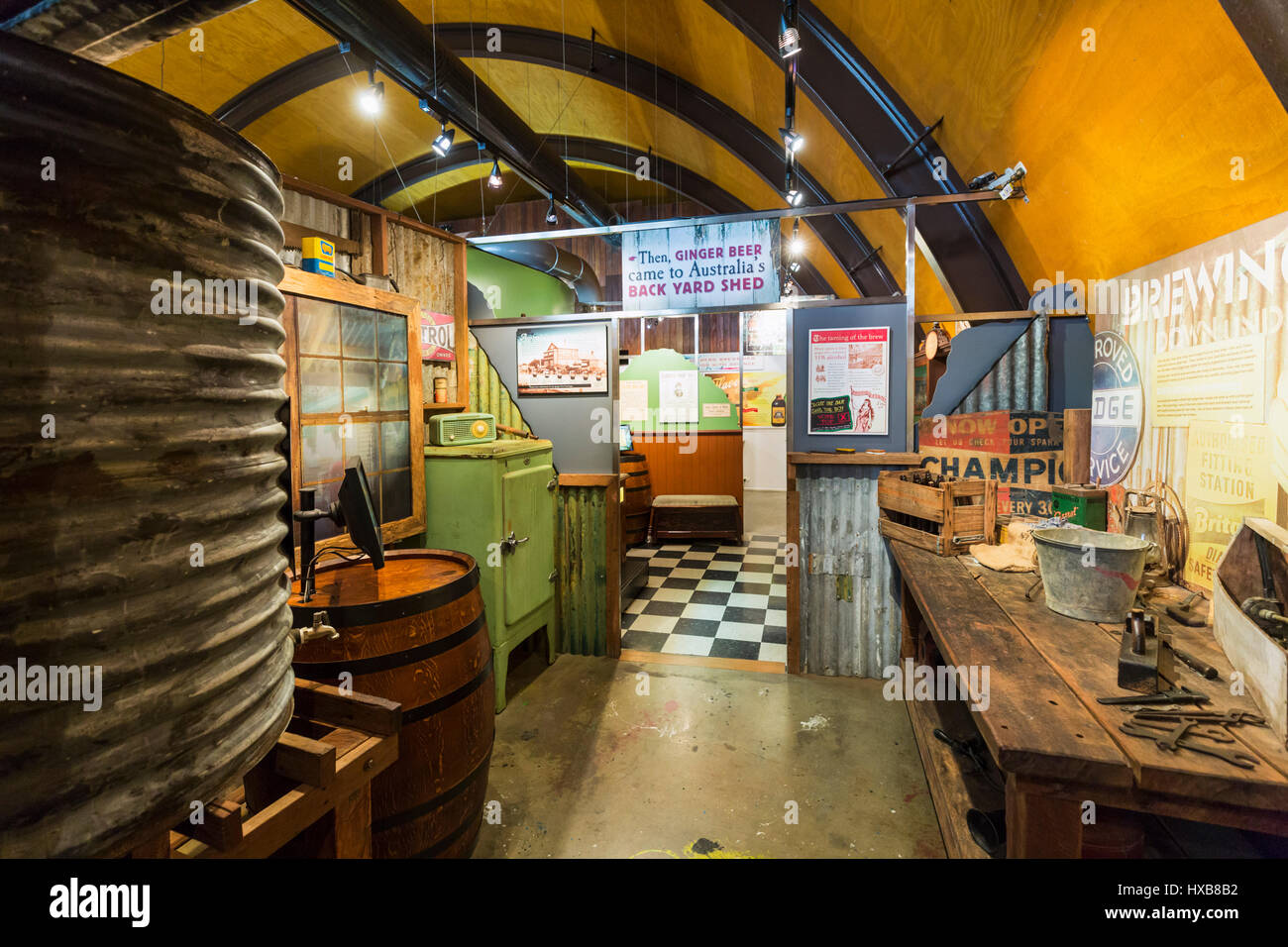 Exponate in der "True Brew Experience Tour" bei Bundaberg Barrel.  Bundaberg, Queensland, Australien Stockfoto