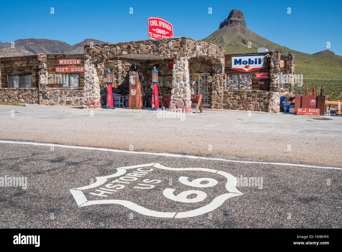 Cool Springs, Arizona ist ein einziges Gebäude Ort, der Café, Museum, Souvenirladen und alte Tankstelle hat. Im Allgemeinen ist es nicht öffnen, aber wenn man auf der Route 66, Stockfoto