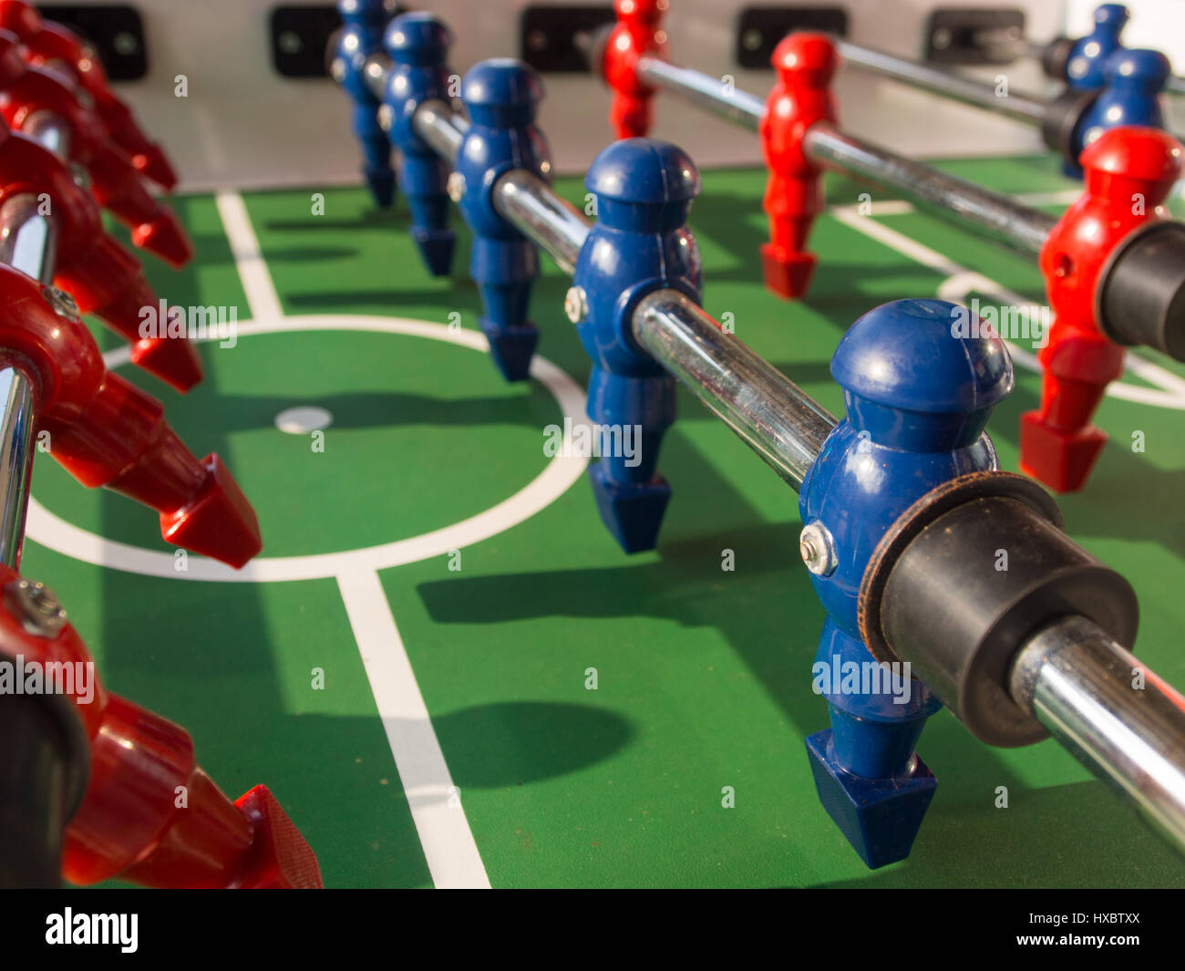 Tischfußball-Spieler-Figuren-Set – 4 Stück (rot/blau), Für Spielerwechsel, Aus Kunststoff
