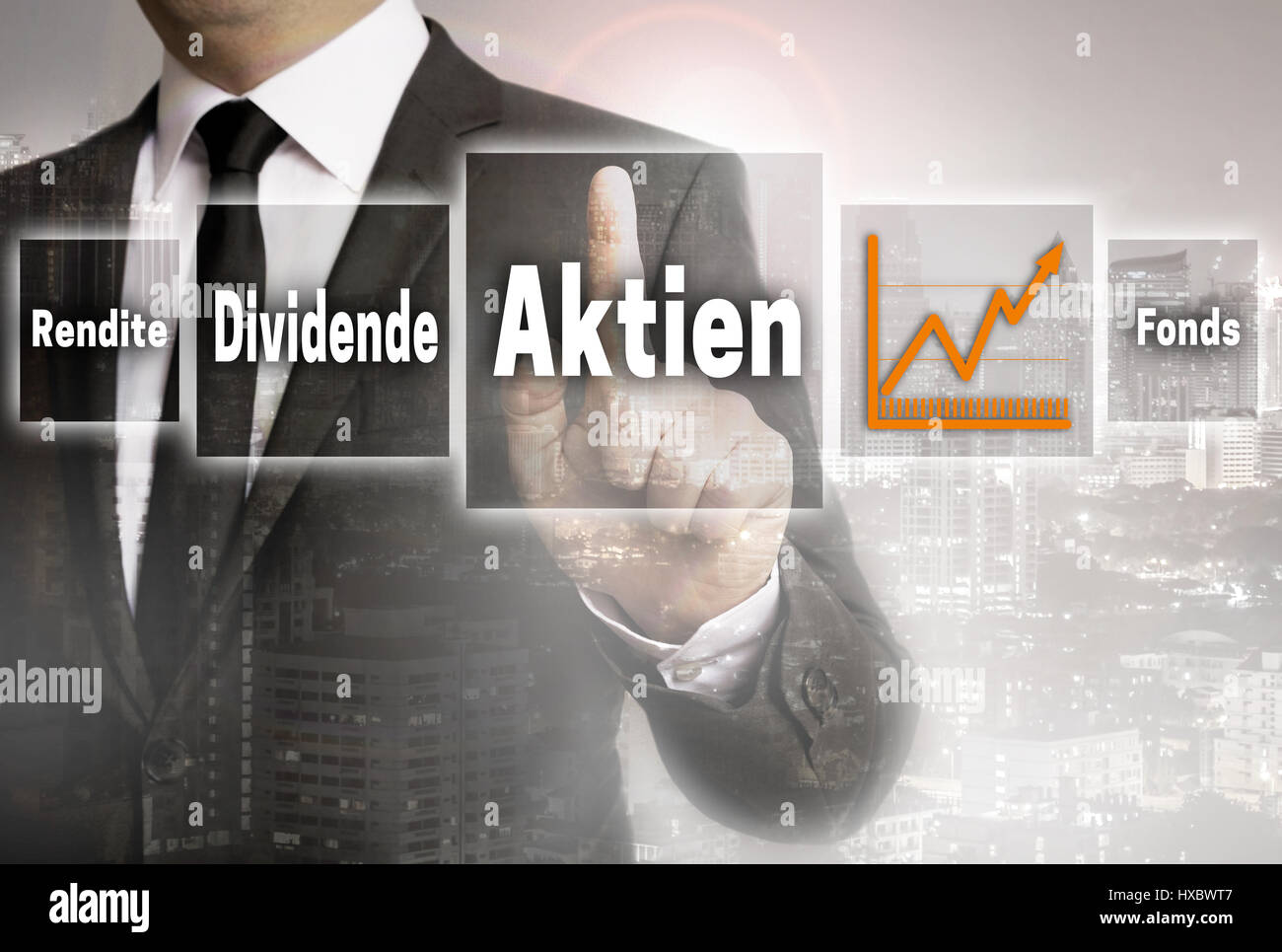 Aktien (in deutschen Aktien, Dividenden, Fonds, Ertrag) Geschäftsmann mit Stadt Hintergrund Konzept. Stockfoto