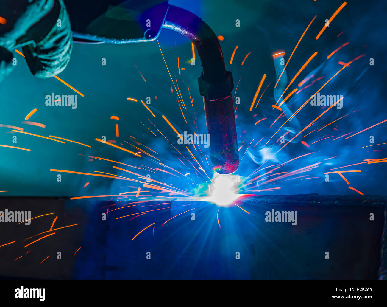 Schweißer, Handwerker, technische Stahl Industrie Stahl Schweißer in technische Fabrik zu errichten, Stockfoto