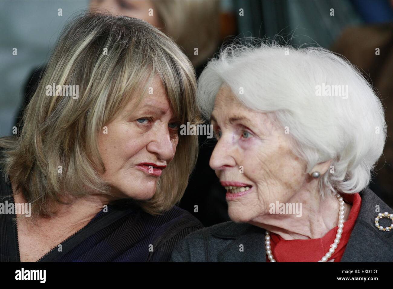 ALICE SCHWARZER & HILDEGARD HAMM-BRÜCHER deutsche FEMINISTISCHE & JOURNALIST 28. Januar 2009 Stockfoto