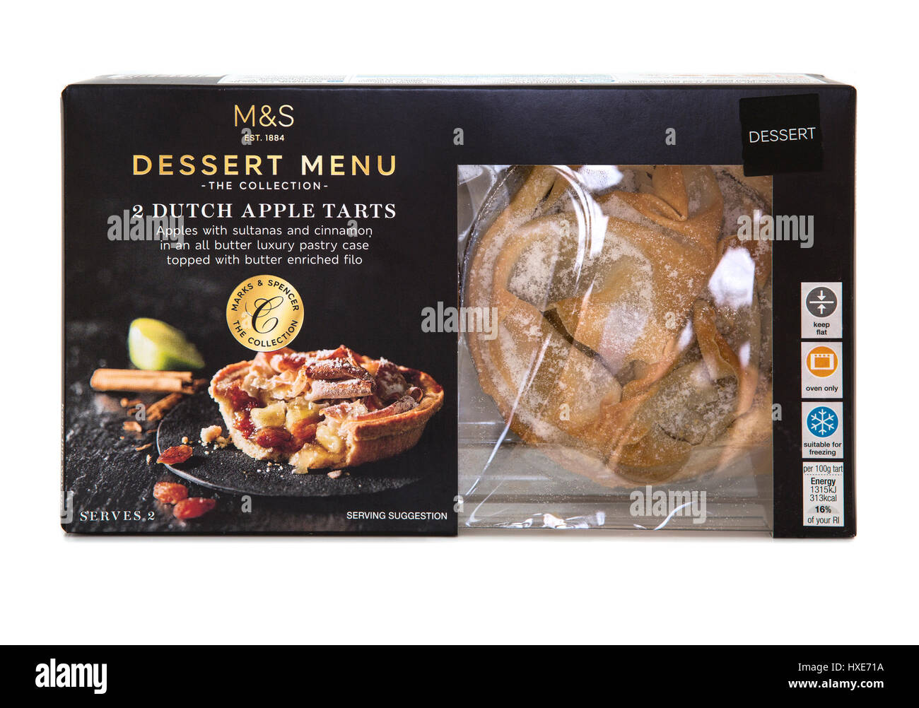Paket von Marks & Spencer niederländischen Apple Torten mit Sultaninen und Zimt auf weißem Hintergrund Stockfoto