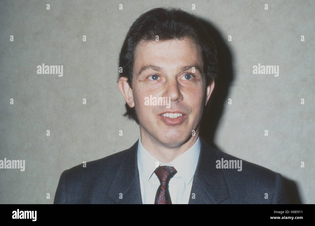 Tony Blair, Labour party Mitglied des Parlaments für Sedgefield, besucht eine Party-Pressekonferenz in London, England am 24. Mai 1990. Später wurde er Premierminister von Großbritannien. Stockfoto