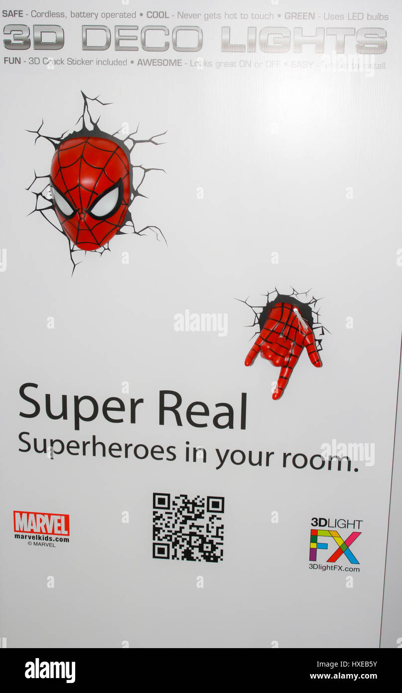 BANGKOK - MAI. 11: ein Spiderman-Modell in Thailand Comic Con 2014 am 11. Mai 2014 im Siam Paragon, Bangkok, Thailand. Stockfoto