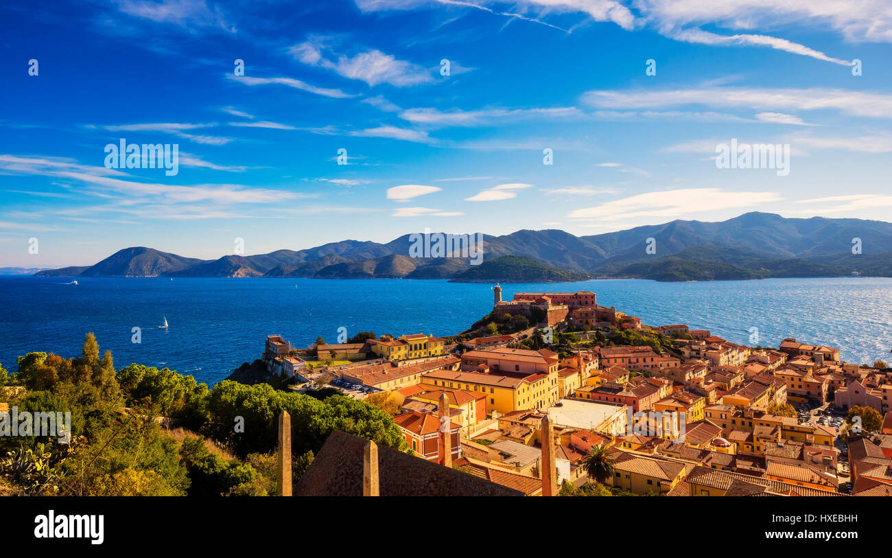 Insel Elba, Portoferraio Luftbild. Leuchtturm und Fort. Toskana, Italien, Europa. Stockfoto