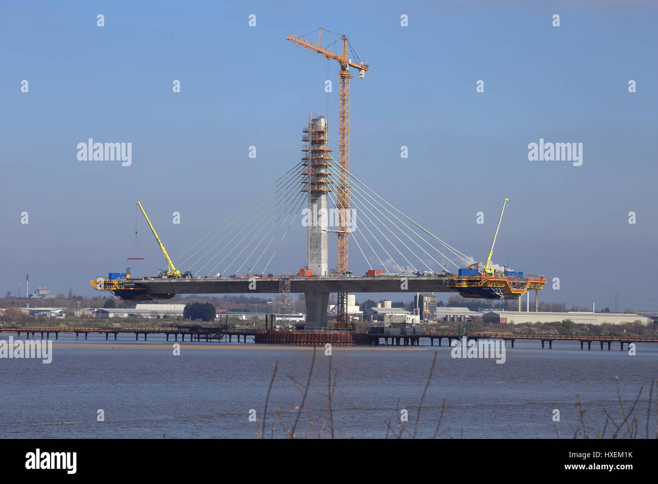 Mersey Gateway Suspension Bridge im Bau. Stockfoto