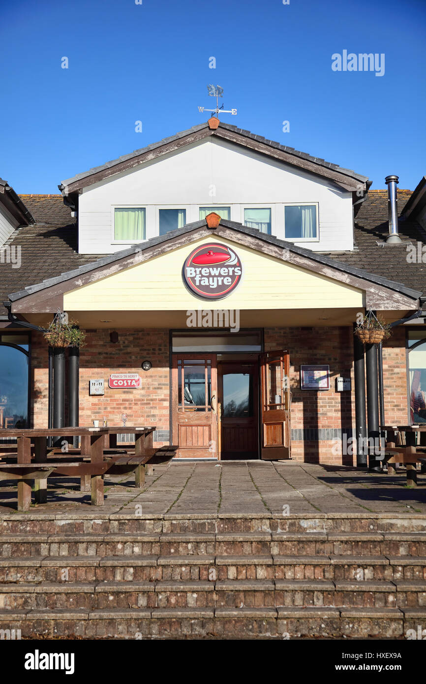 Llanelli, Wales, UK, 4. Dezember 2016: Brewers Fayre britischen Pub-Food-Restaurant im Sandpiper Straße außerhalb des Stadtzentrums Stockfoto