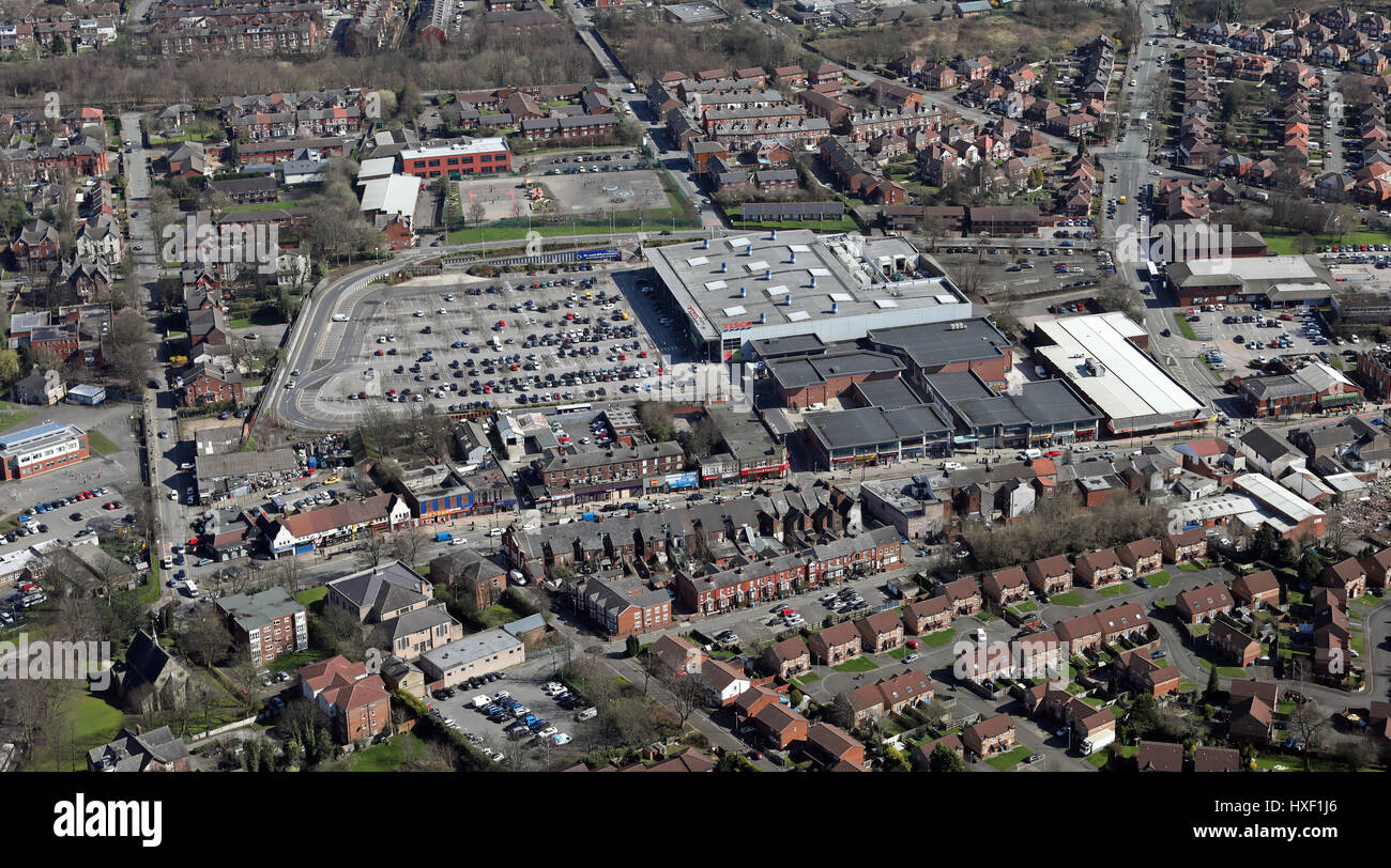 Luftaufnahme des Cheetham Hill Town Centre, Großbritannien Stockfoto
