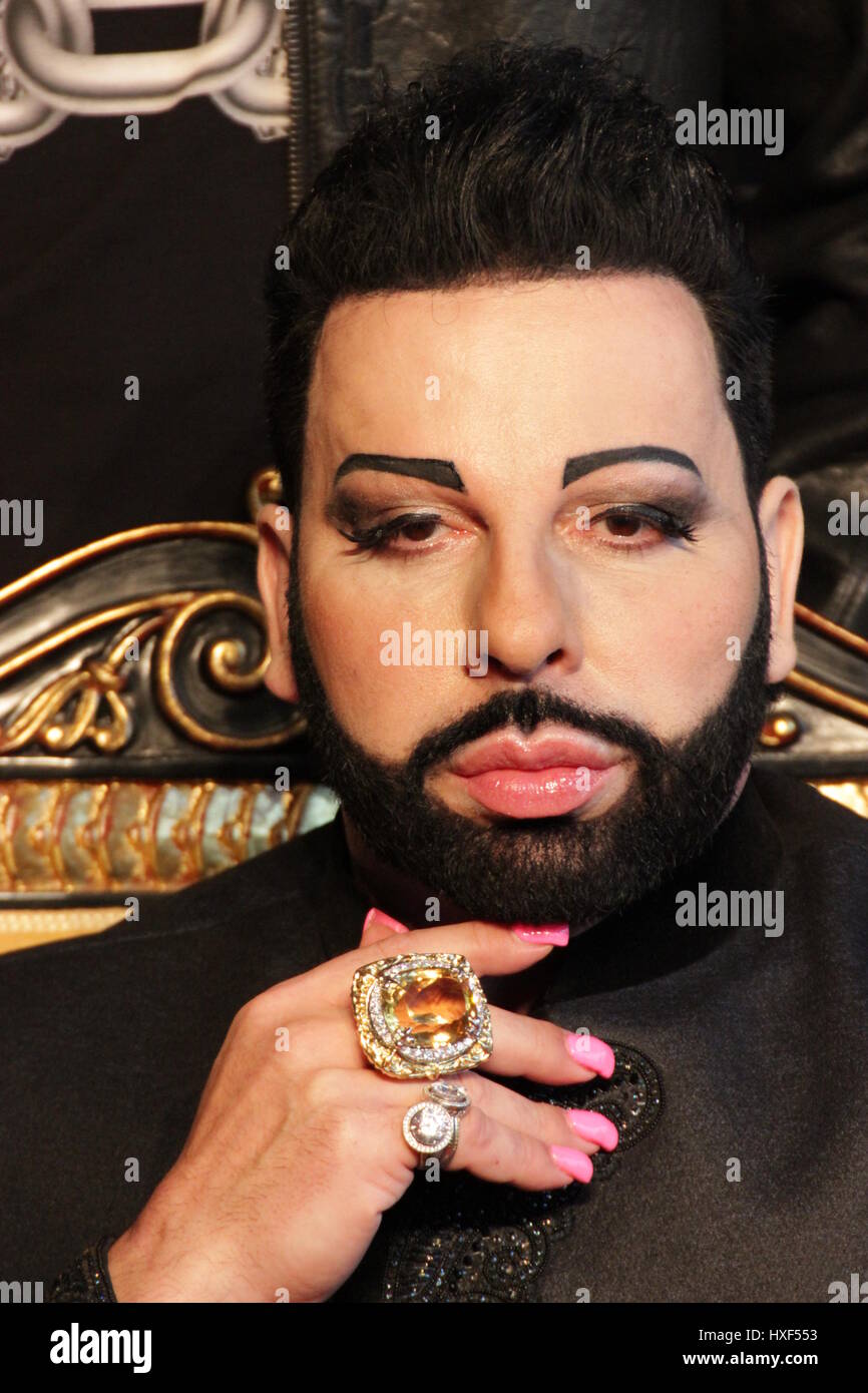Berlin, Deutschland, 28. August 2014: Designer Harald Glööckler präsentiert sein Label für Engbers Mode. Stockfoto