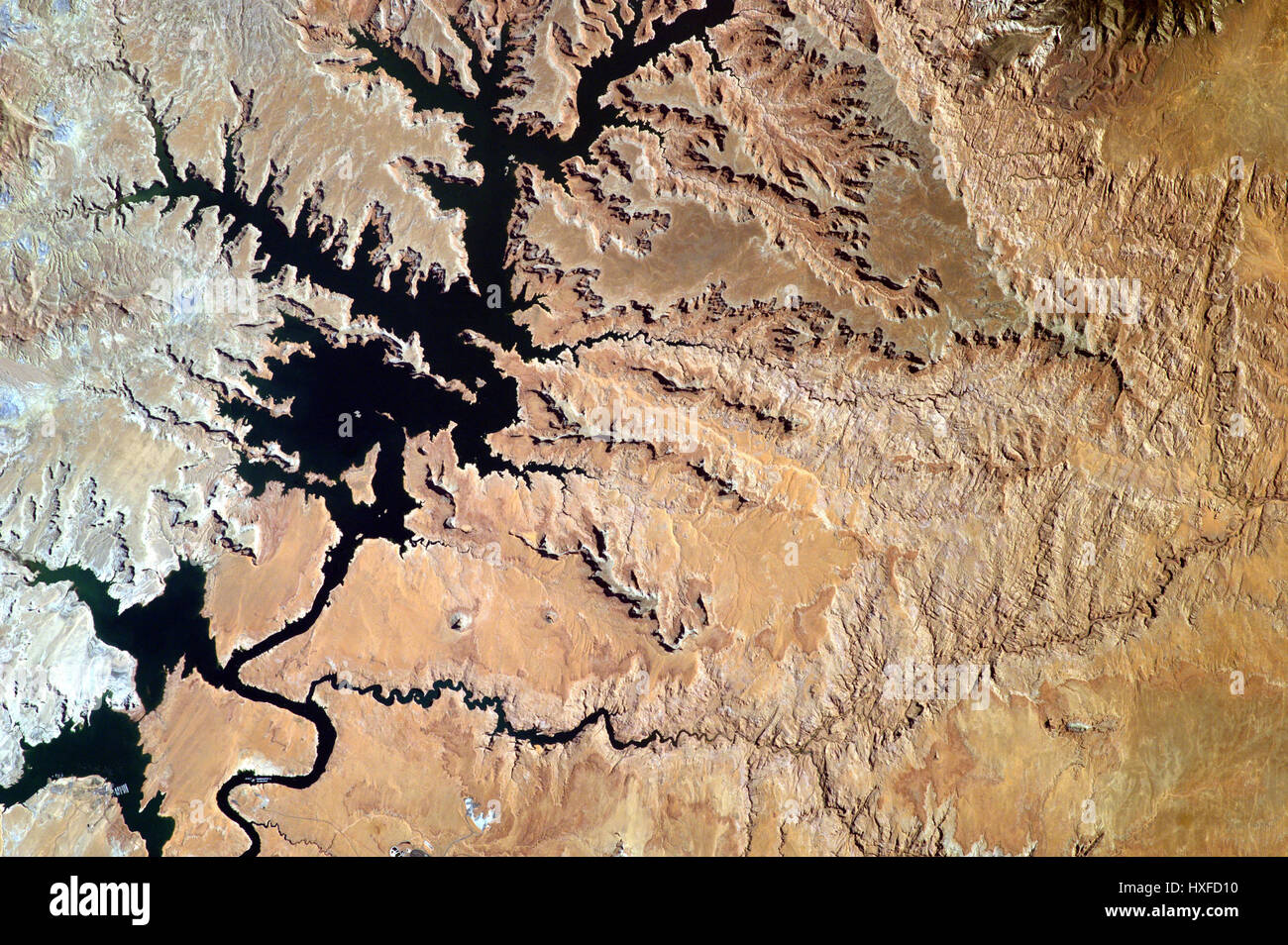 Blick auf Lake Powell von der ISS, Arizona und Utah Grenze. Stockfoto