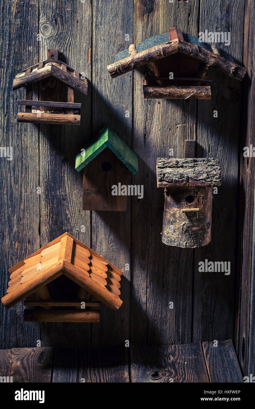 Handgemachte Feeder für Vögel und Bau-Schemas Stockfoto