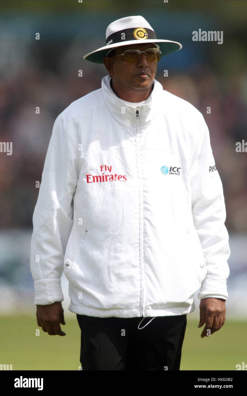 ASHOKA DE SILVA Testspiel Schiedsrichter RIVERSIDE DURHAM CO ENGLAND 16. Mai 2009 Stockfoto