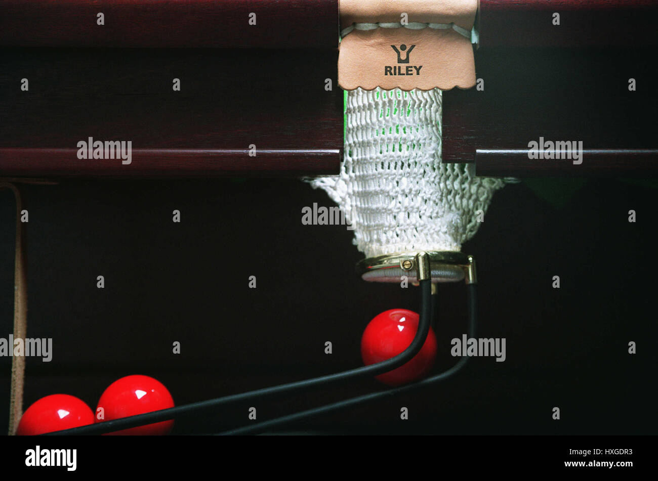 ROTE Kugeln HERUNTERFALLEN PCKT SNOOKER 30. November 1994 Stockfoto