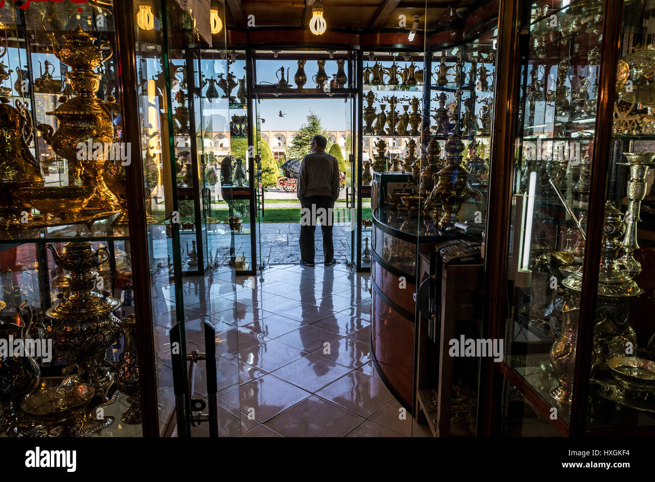 Souvenir-Shop am Bazar von Isfahan neben Naqsh-e Jahan Platz (Imam-Platz, Formlerly Shah-Platz) im Zentrum von Isfahan im Iran Stockfoto